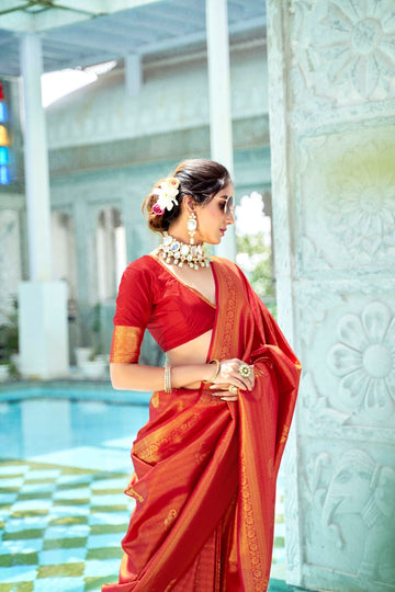 Red   Kanchipuram   Silk  saree for women