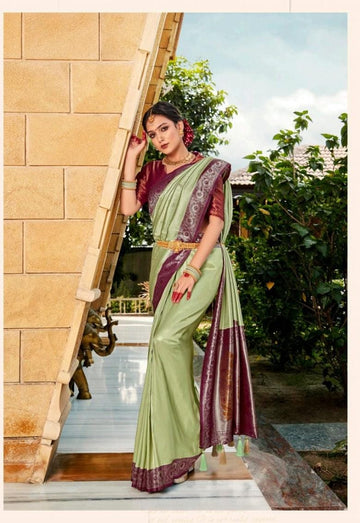 Green Softy Silk  saree for women